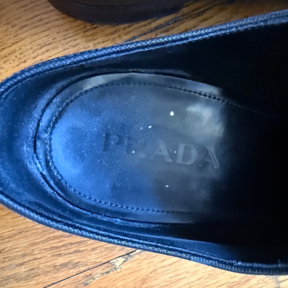 Prada Shoes - Picture 4 of 8